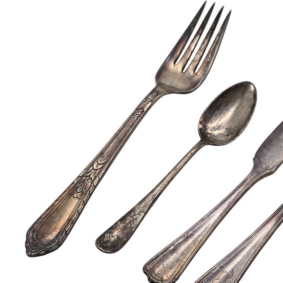 Antique Silver Plated Flatware Set Fork Spoon Butter Knives Elegant JJ3781 - Picture 7 of 14